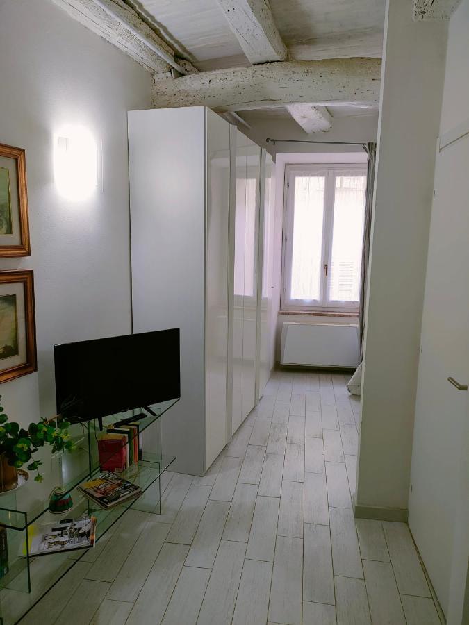 Il Cortiletto Casa Vacanza טרווי מראה חיצוני תמונה